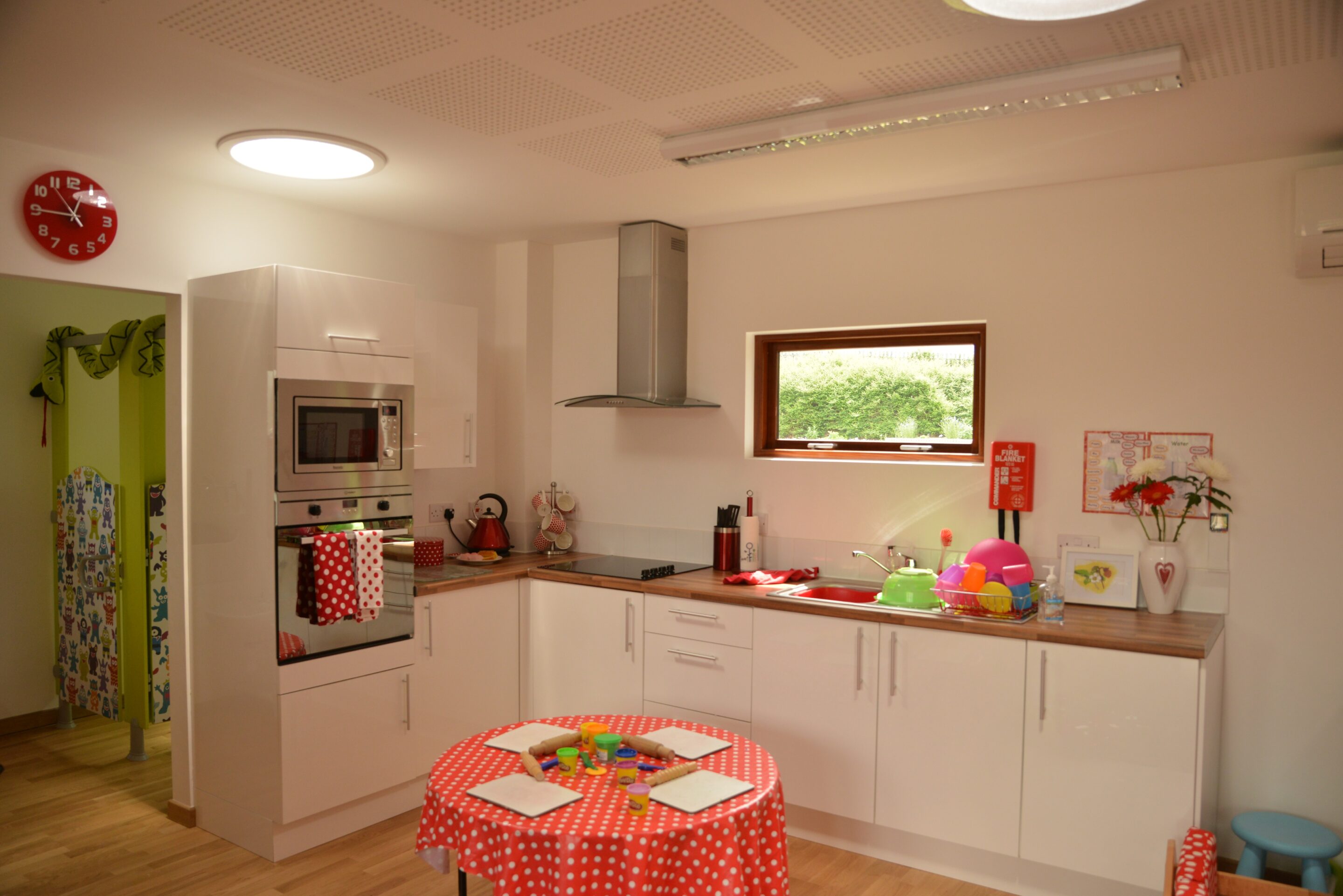 Modular eco-nursery at St Fagans School Cardiff