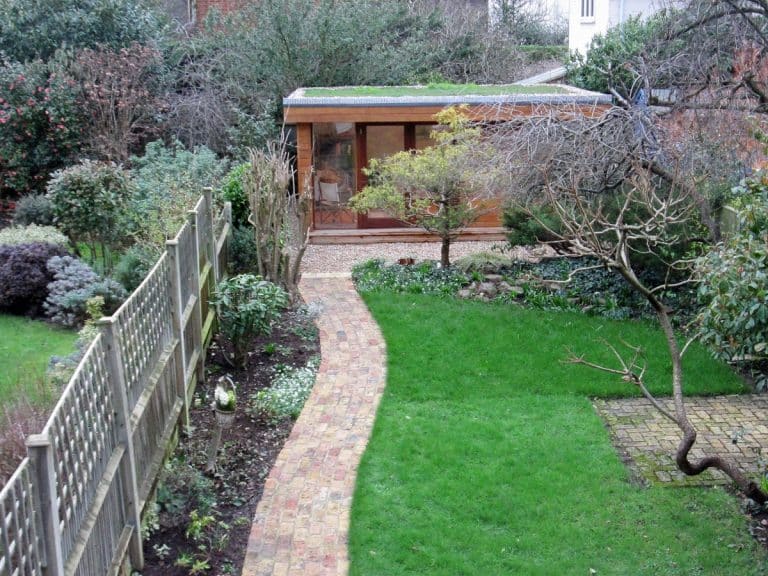 Garden Office in Twickenham by TGEscapes The Garden Escape
