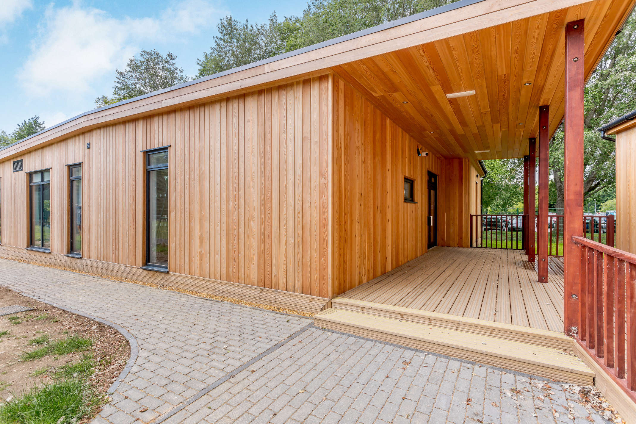 Eco Building for SEN at Chichester College by TG Escapes